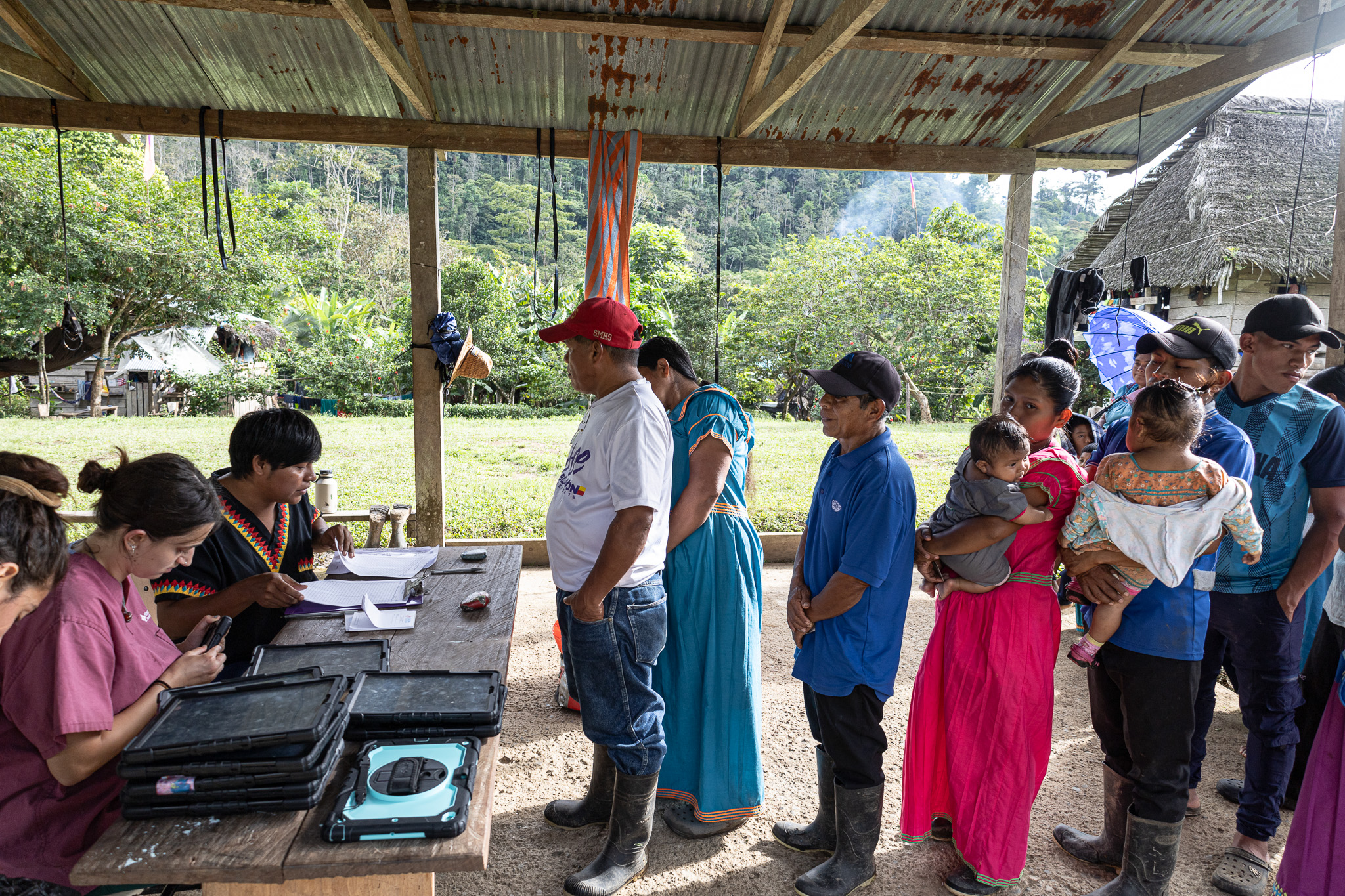 By 7:30am, a queue forms at the Floating Doctors clinic in La Sabana