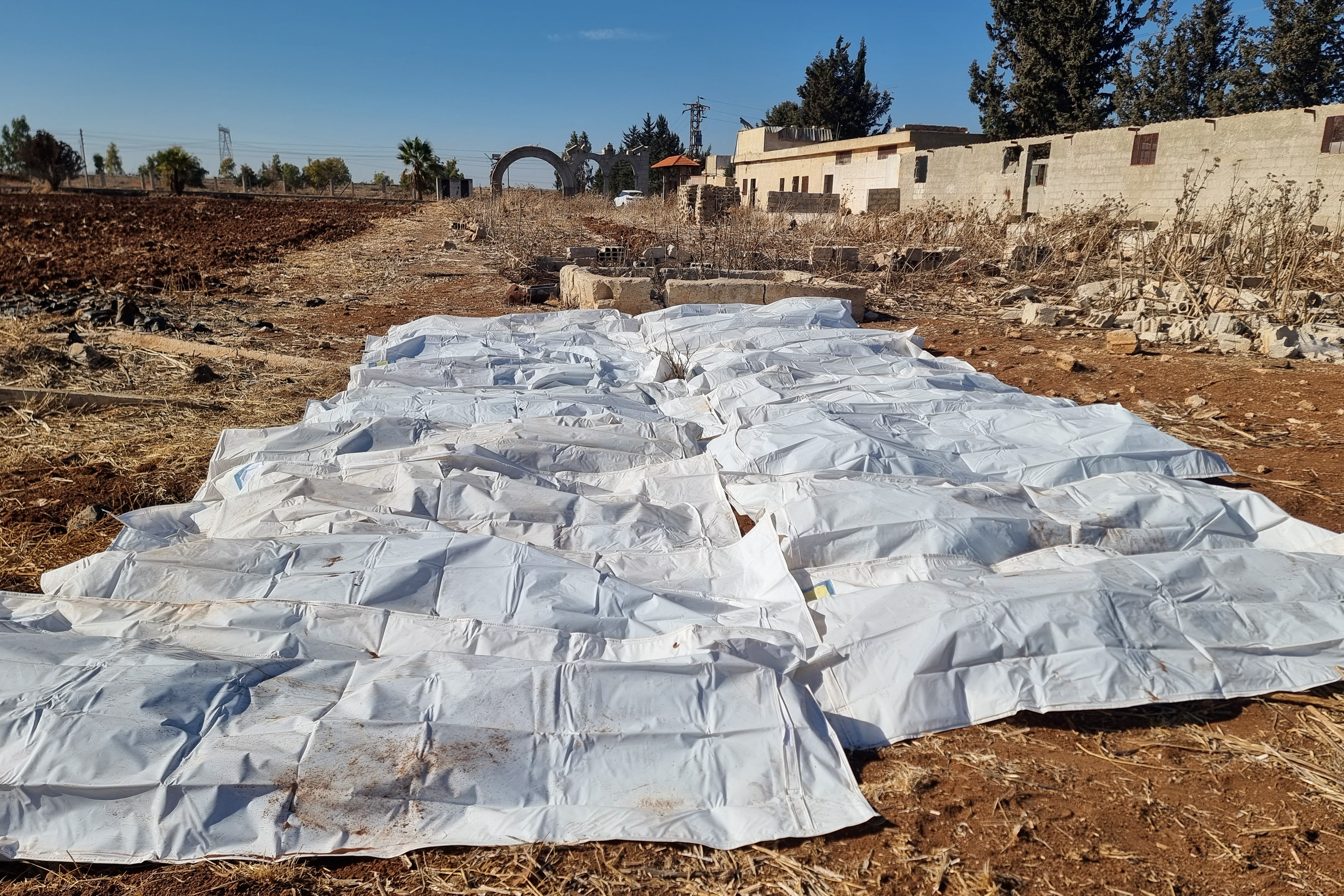 Mass grave found in Damascus