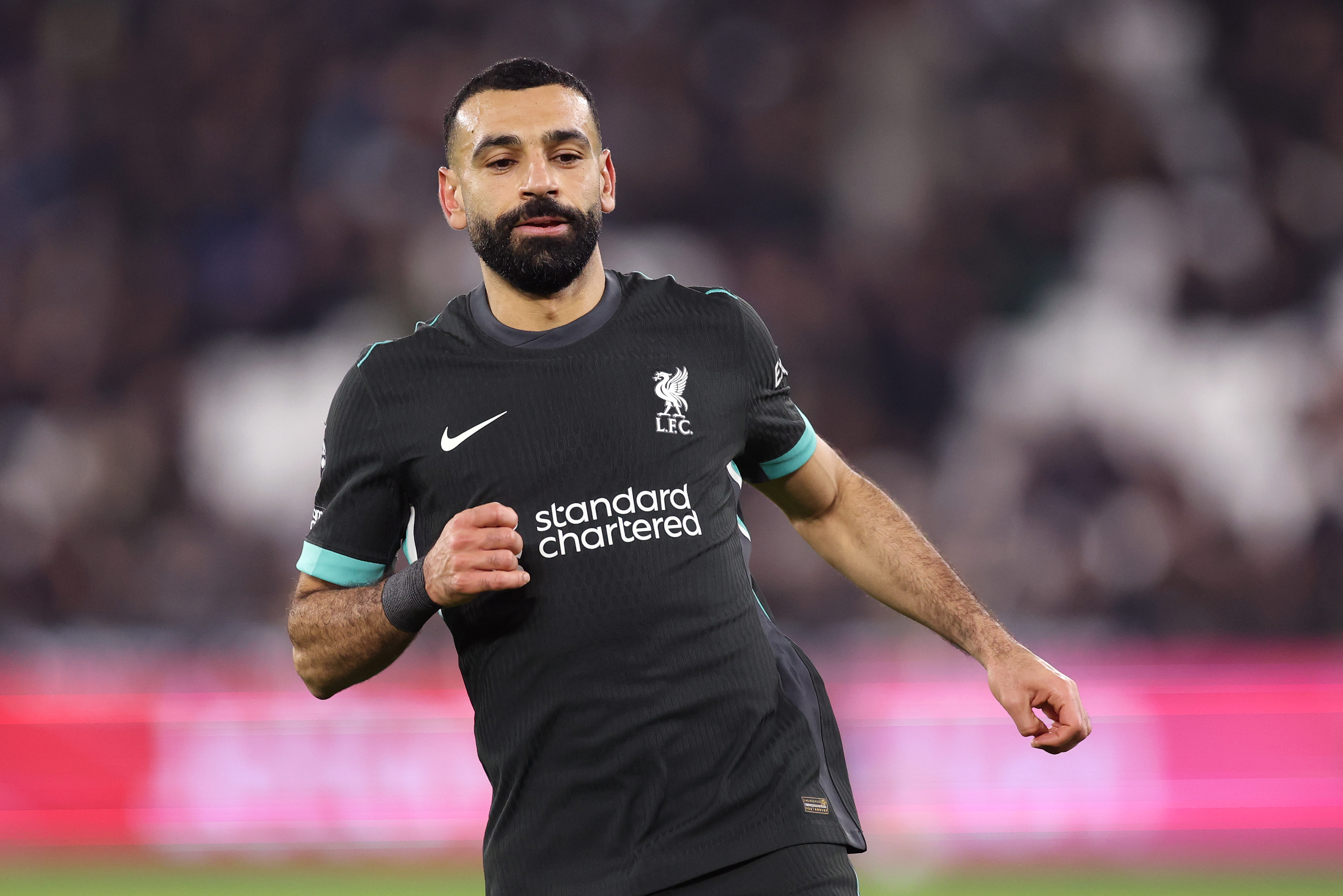 LONDON, ENGLAND - DECEMBER 29: Mohamed Salah of Liverpool during the Premier League match between West Ham United FC and Liverpool FC at London Stadium on December 29, 2024 in London, England. (Photo by Julian Finney/Getty Images)