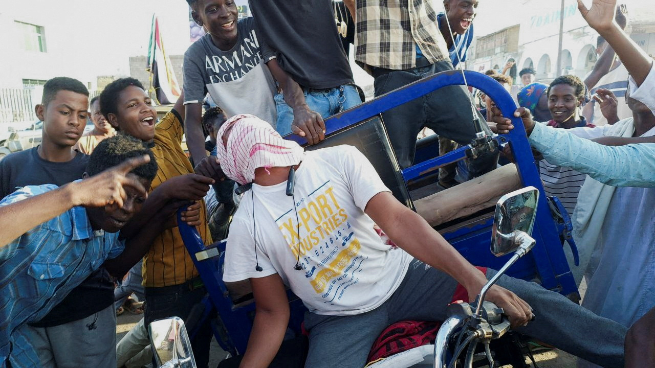 Sudanese civilians celebrate