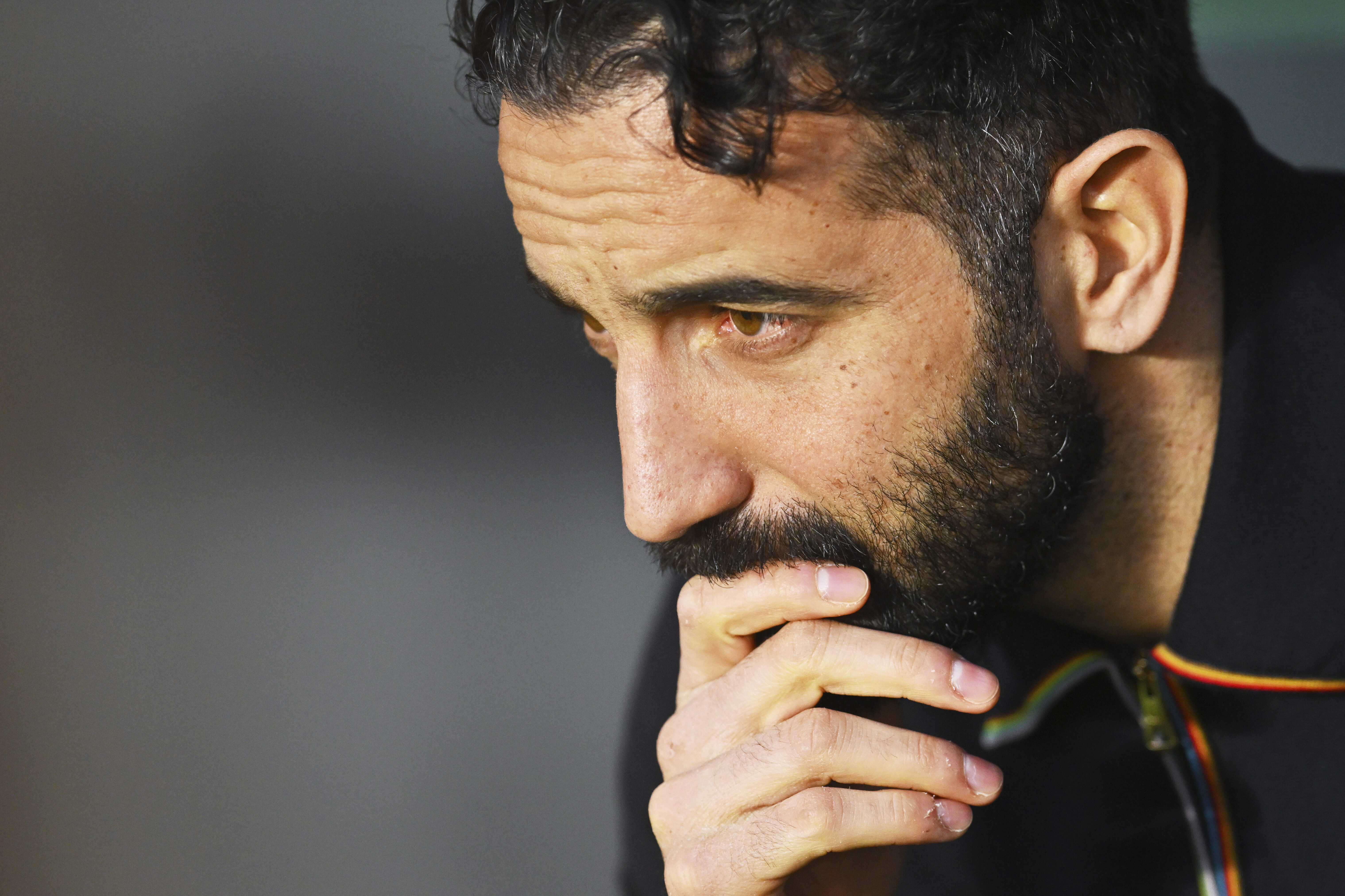 Manchester United's head coach Ruben Amorim waits for the start of the Europa League round of 16 first leg soccer match between Real Sociedad and Manchester United at the Reale Arena in San Sebastian, Spain, Thursday, March 6, 2025. (AP Photo/Miguel Oses)