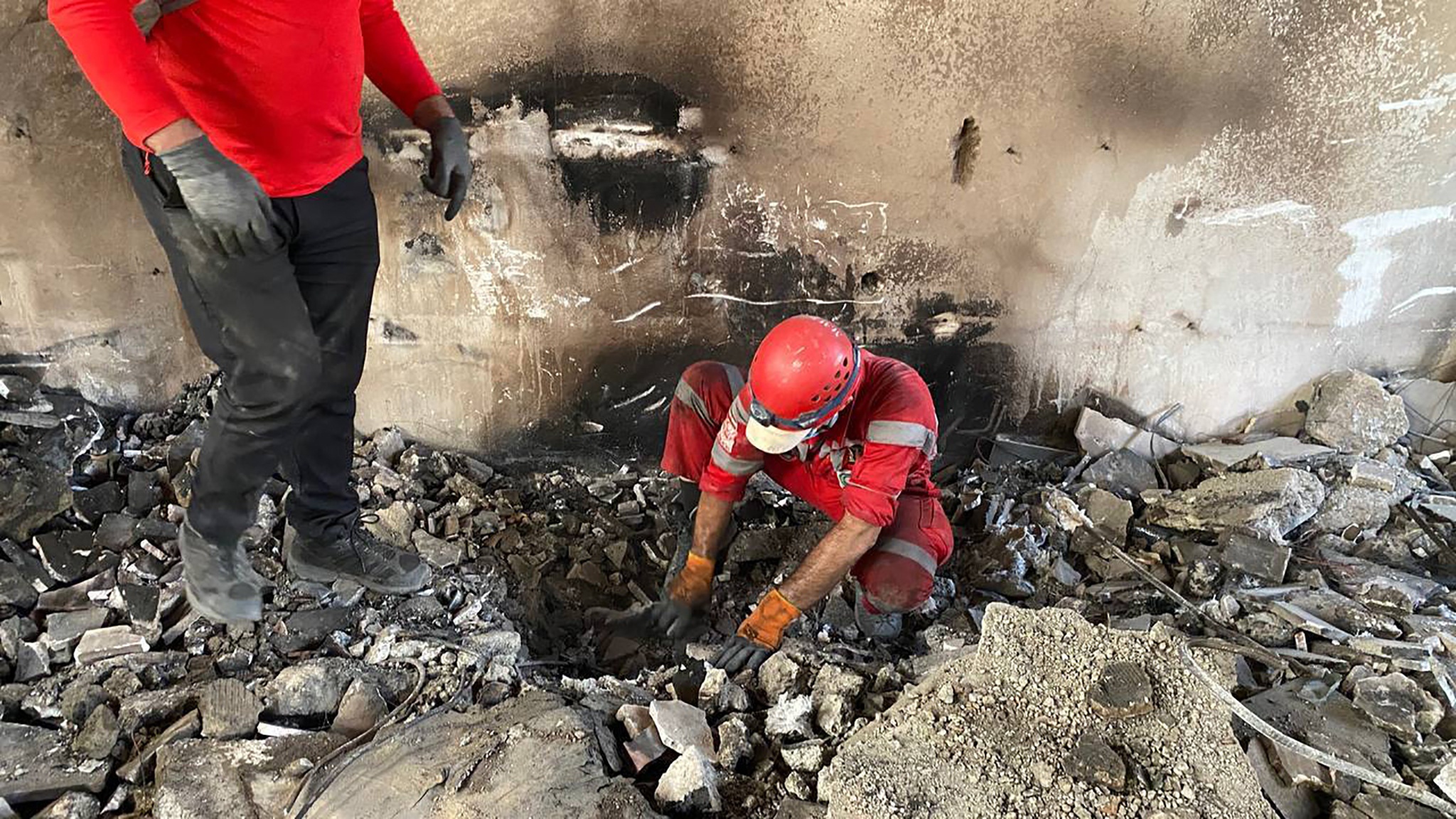 Israel and Iran exchange deadly attacks for a fifth-straight day