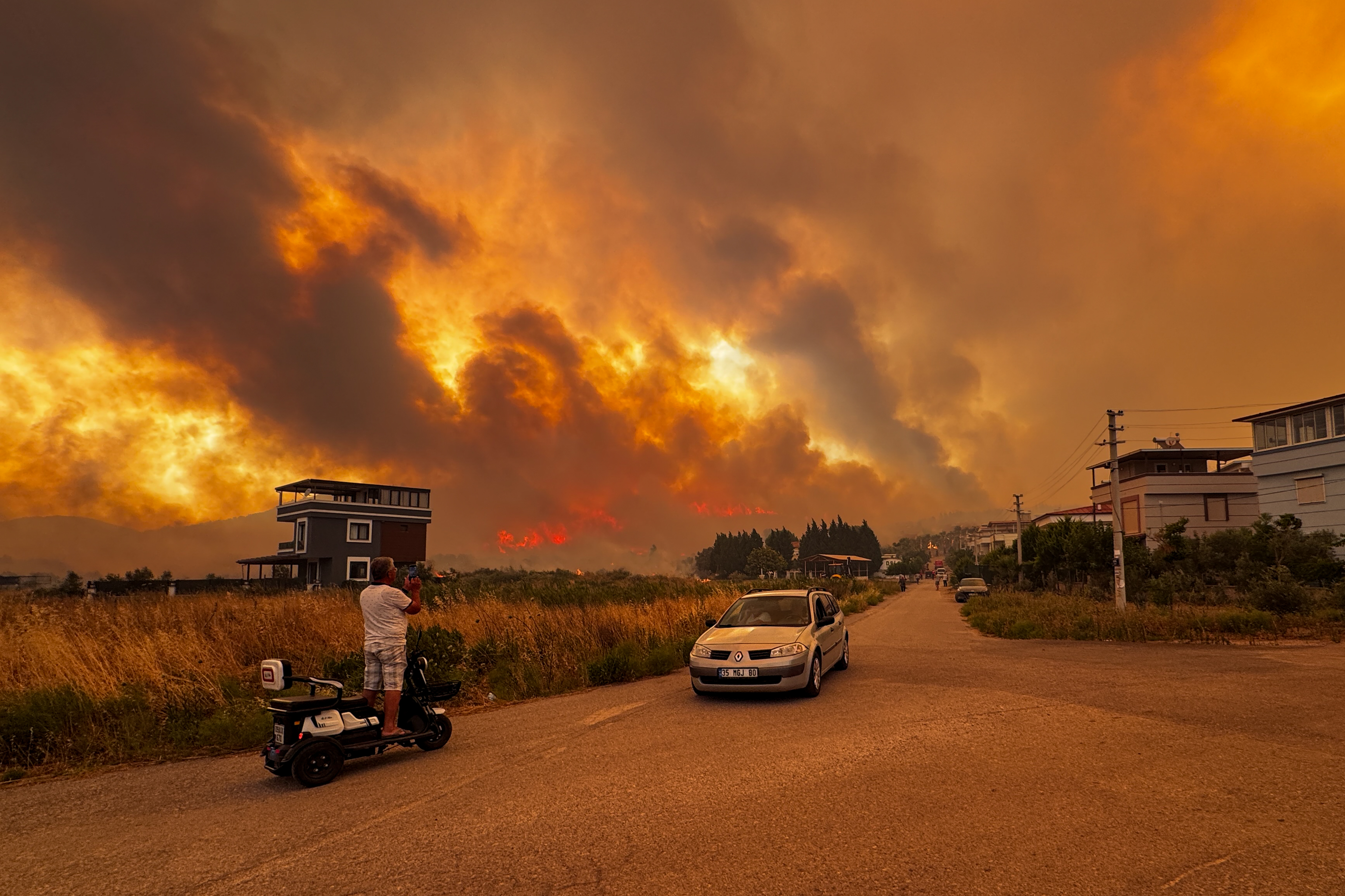 Firefighters in Turkey are battling wildfires for a second day