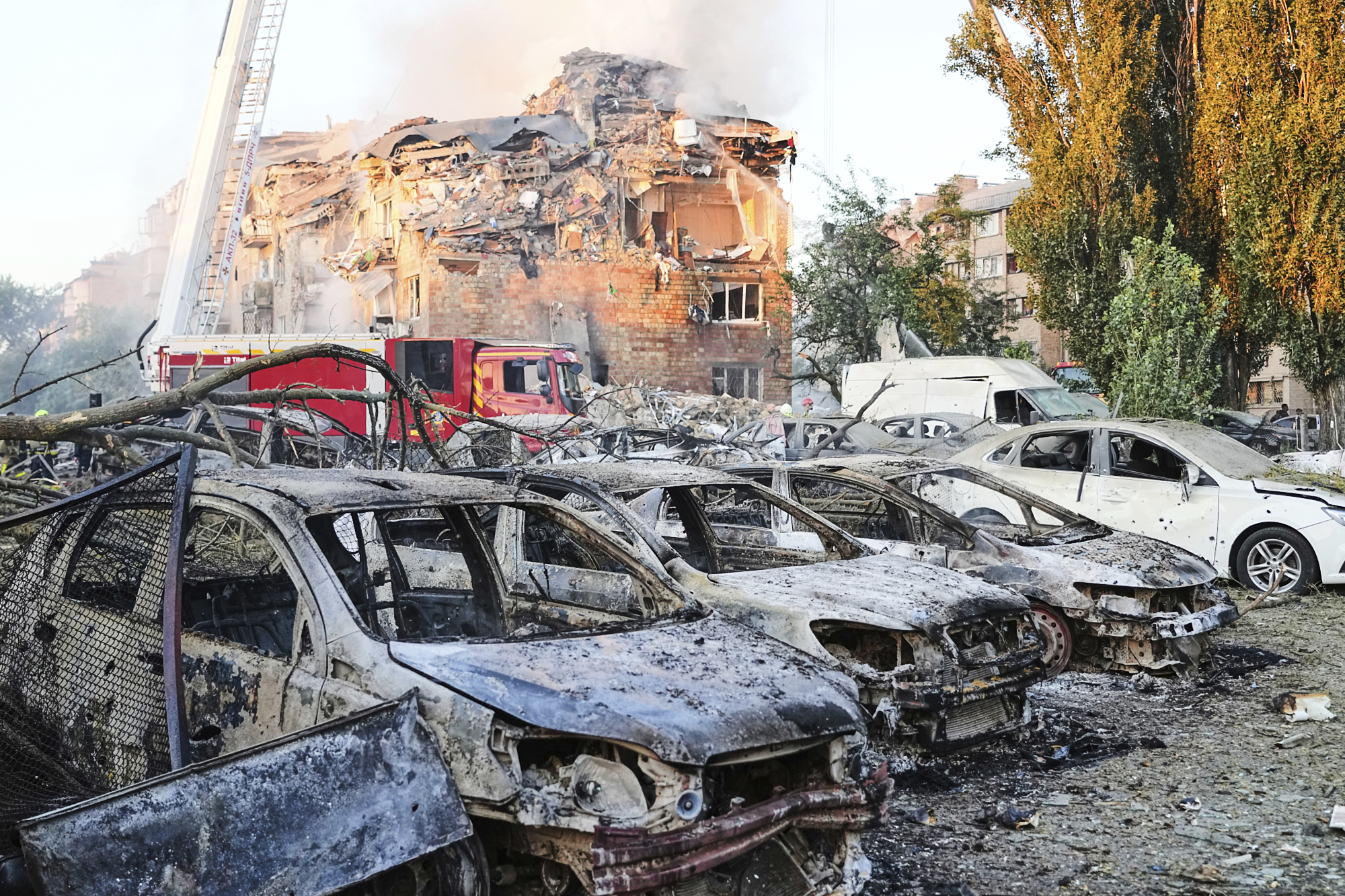 Deadly Russian drone strike targets Ukrainian capital amid peace talks