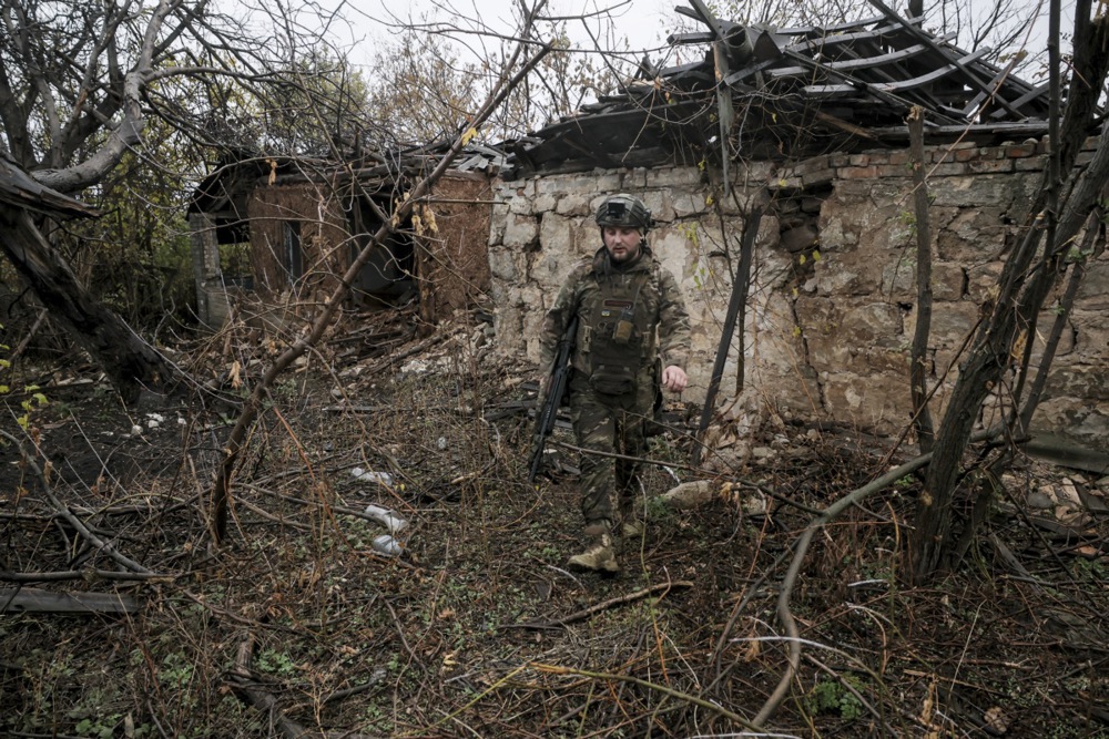 epa12502174 A handout photo made available by the press service of the 24th Mechanized Brigade of Ukrainian Armed Forces 04 November 2025 shows servicemen of the 24th Mechanized Brigade named after King Danylo on the frontline positions near Chasiv Yar, Ukraine, 28 October 2025 amid the ongoing Russian invasion. Russian troops entered Ukrainian territory on 24 February 2022, starting a conflict that has provoked destruction and a humanitarian crisis. EPA/Press service of the 24 Mechanized brigade HANDOUT HANDOUT HANDOUT EDITORIAL USE ONLY/NO SALES