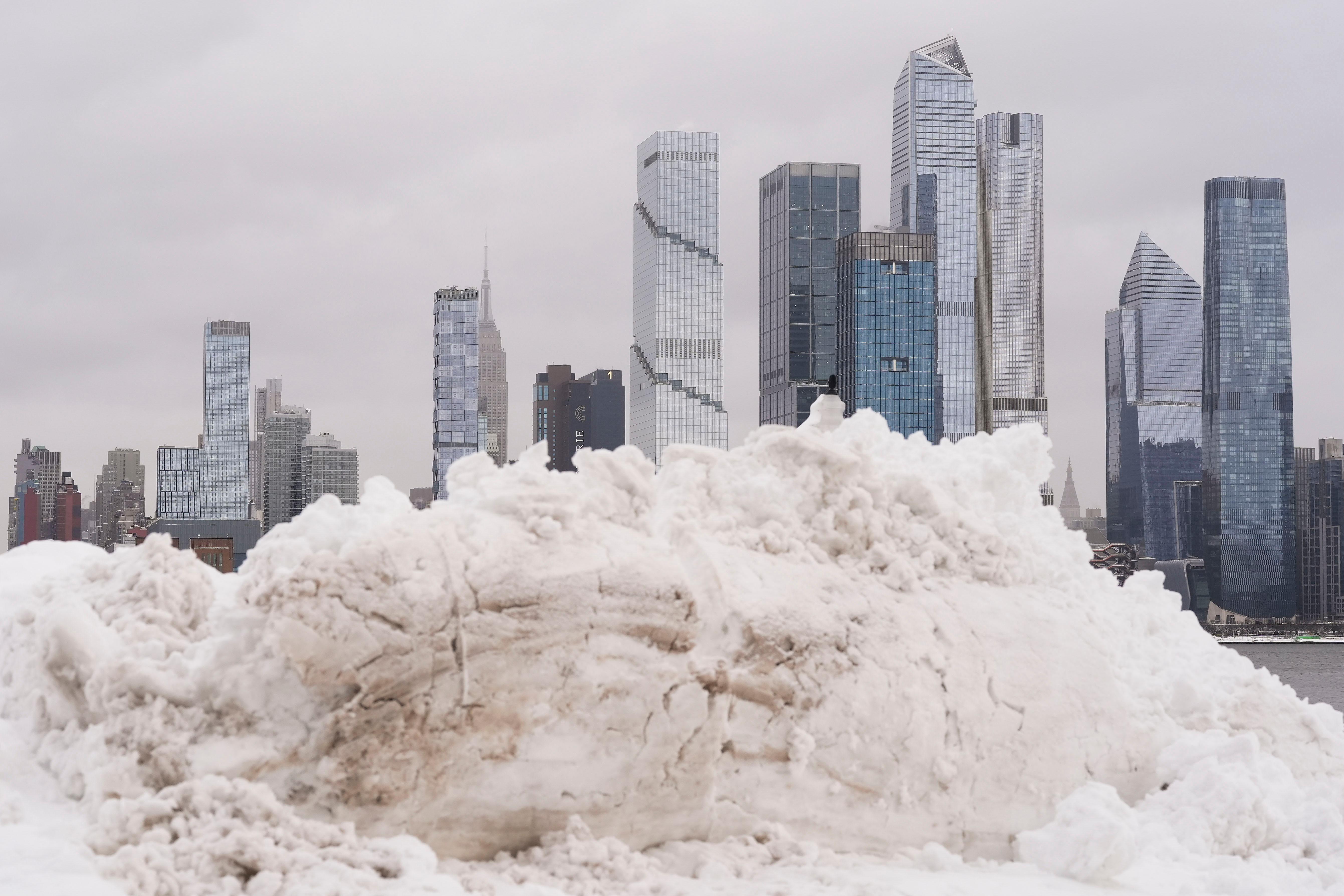 Record-breaking snowstorm shuts schools, halts travel in Northeast