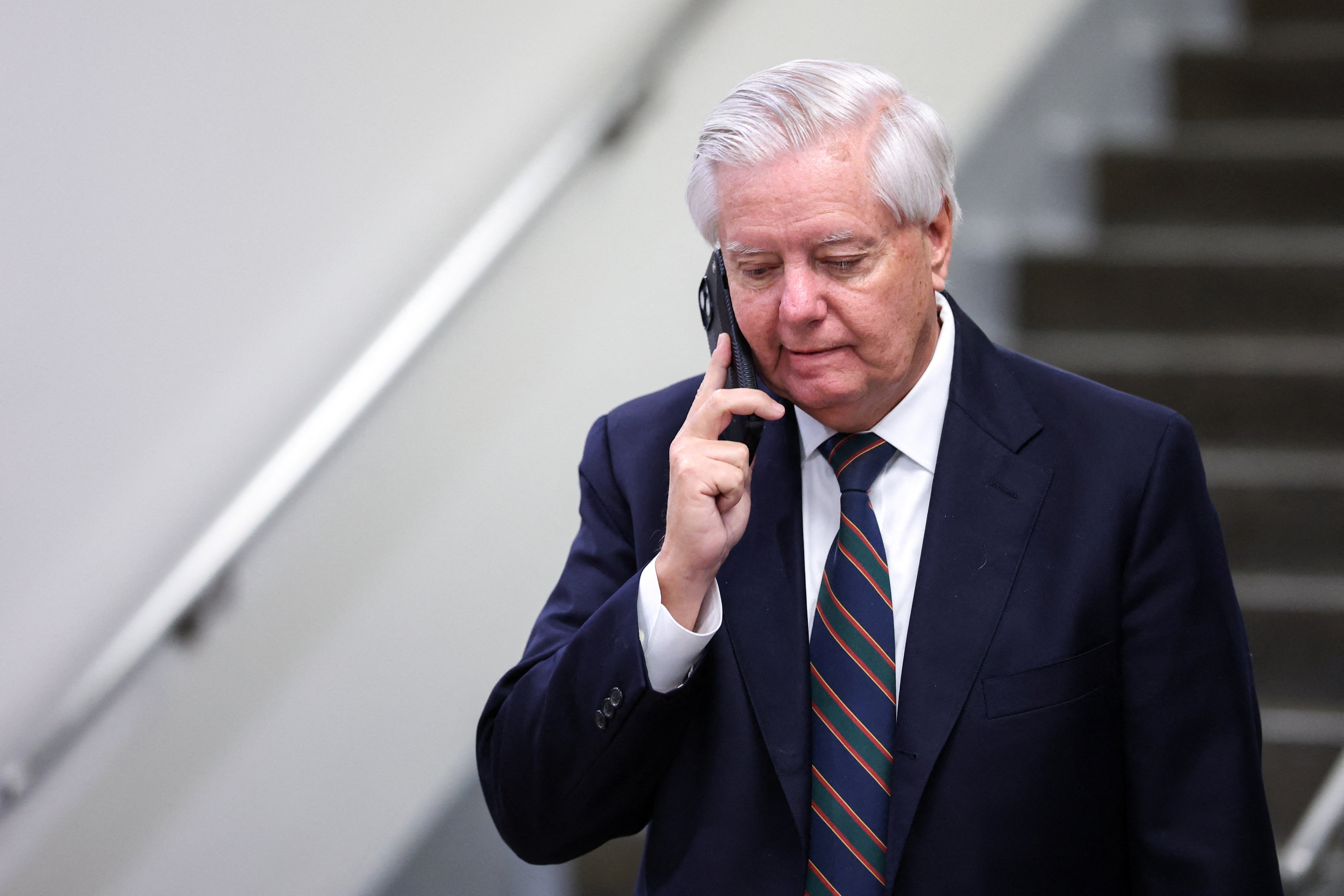 Senate Republicans war powers