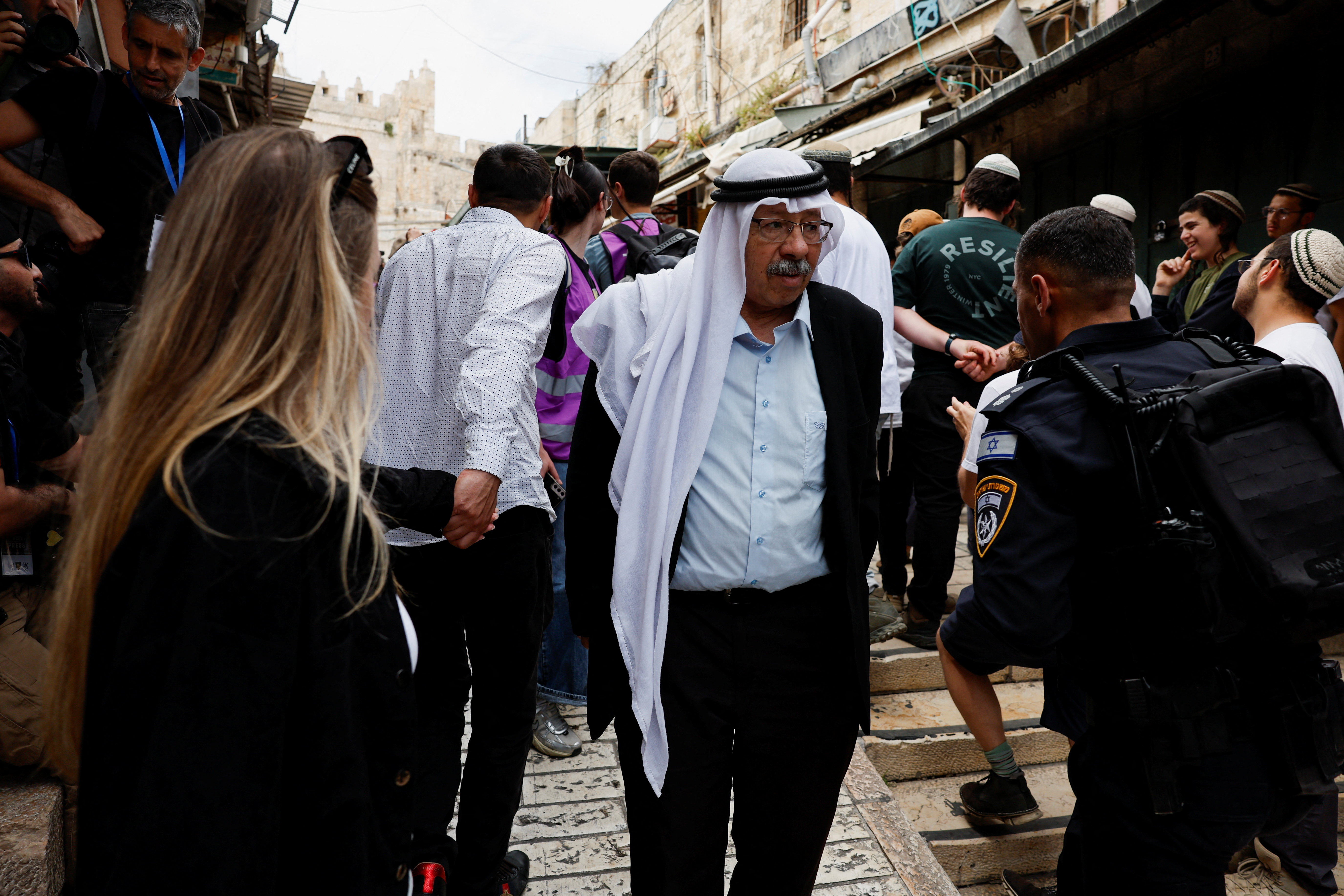 Israeli ultranationalists chant racist slogans during Jerusalem Day march