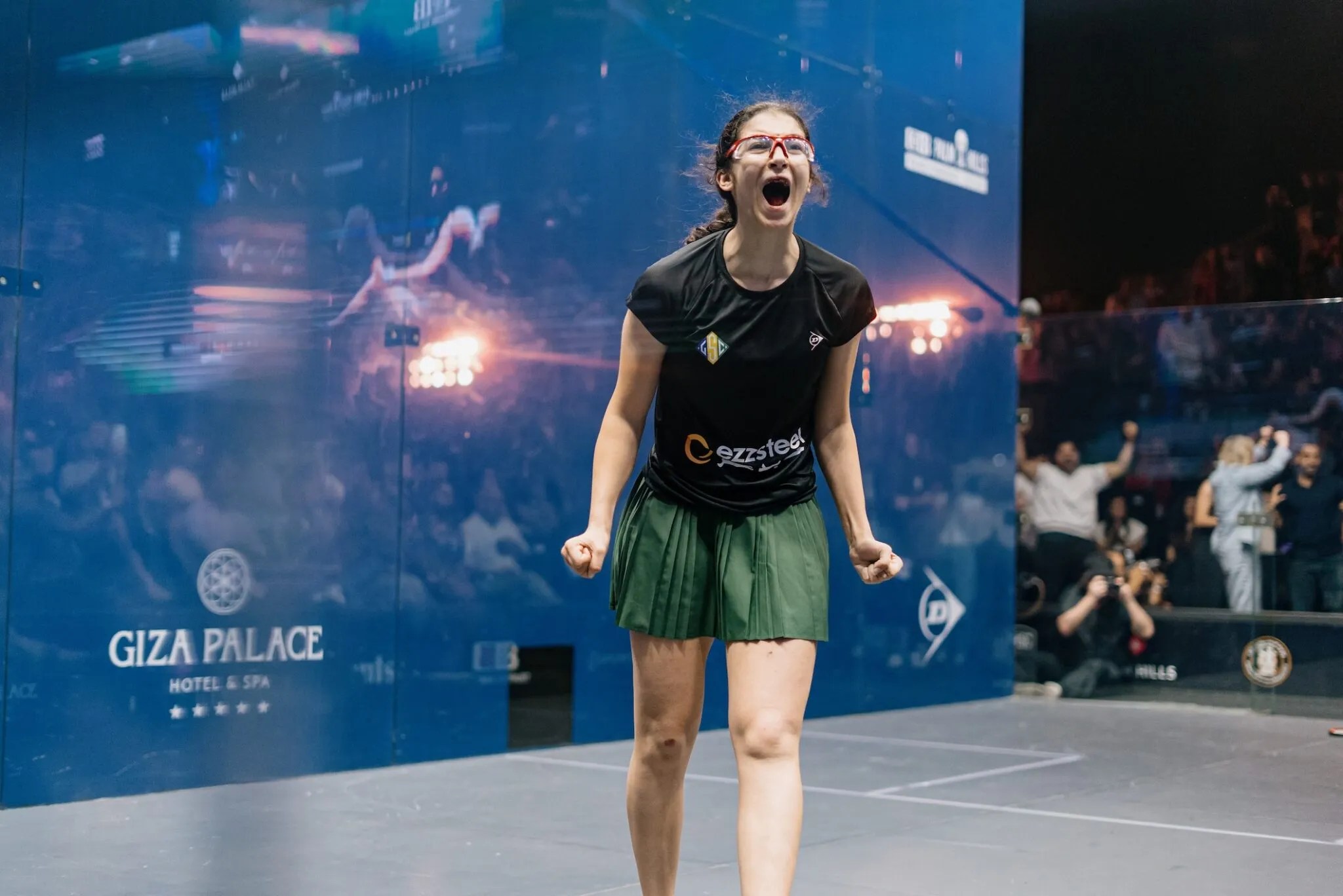 Amina Orfi reacting
