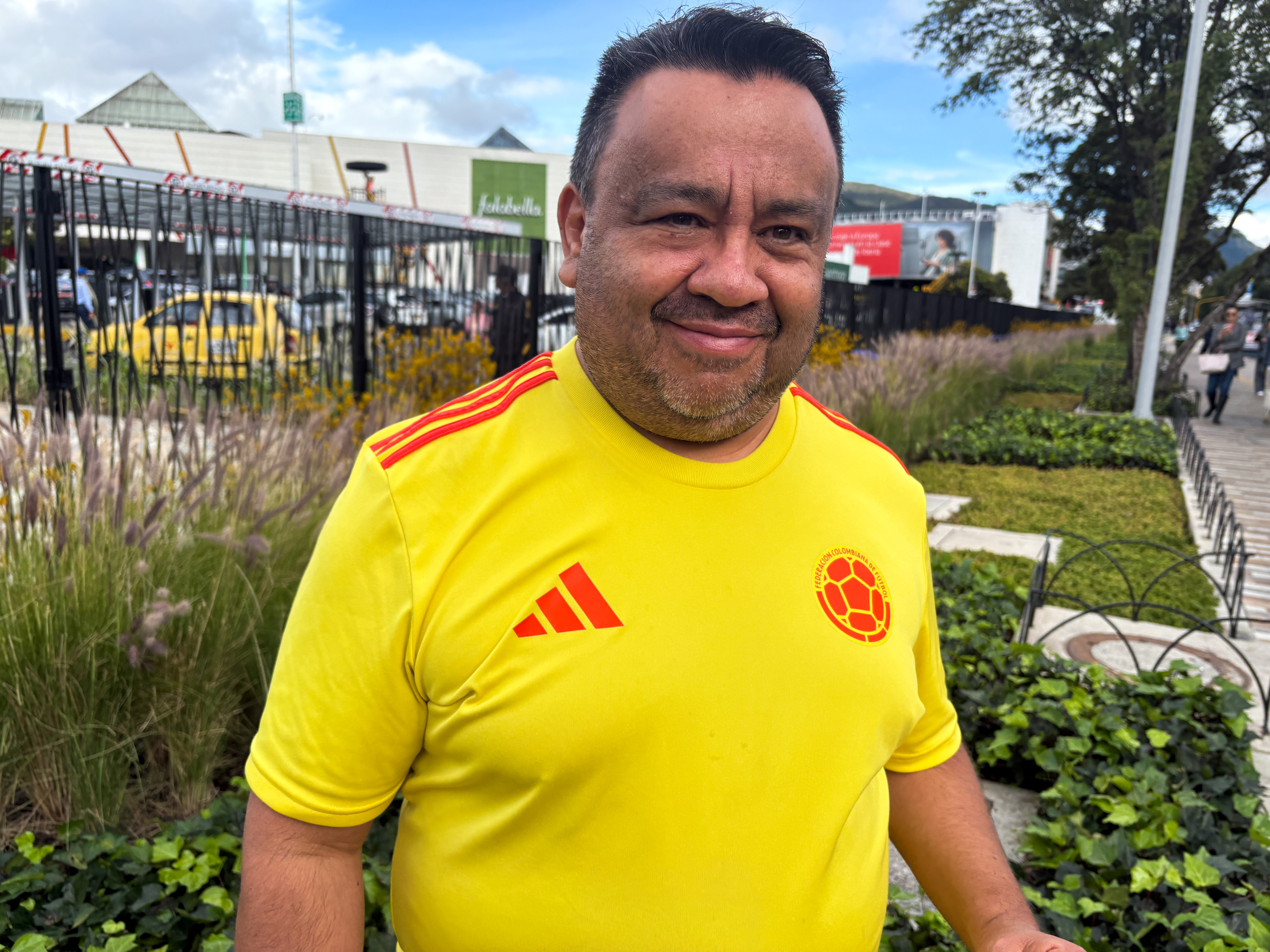 Johnny Andres feels the controversy has strengthened his attachment to Colombia's jersey