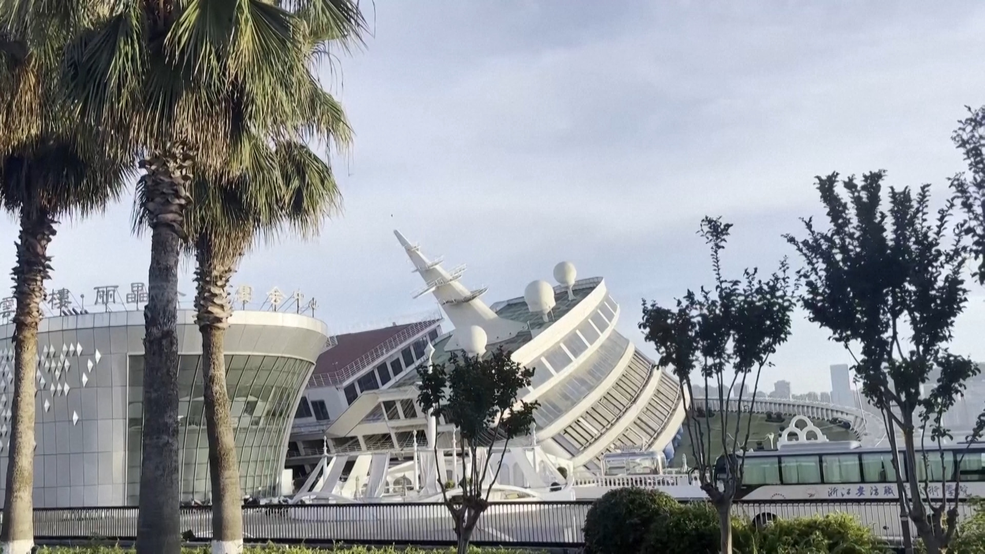 Cruise ship hotel left listing