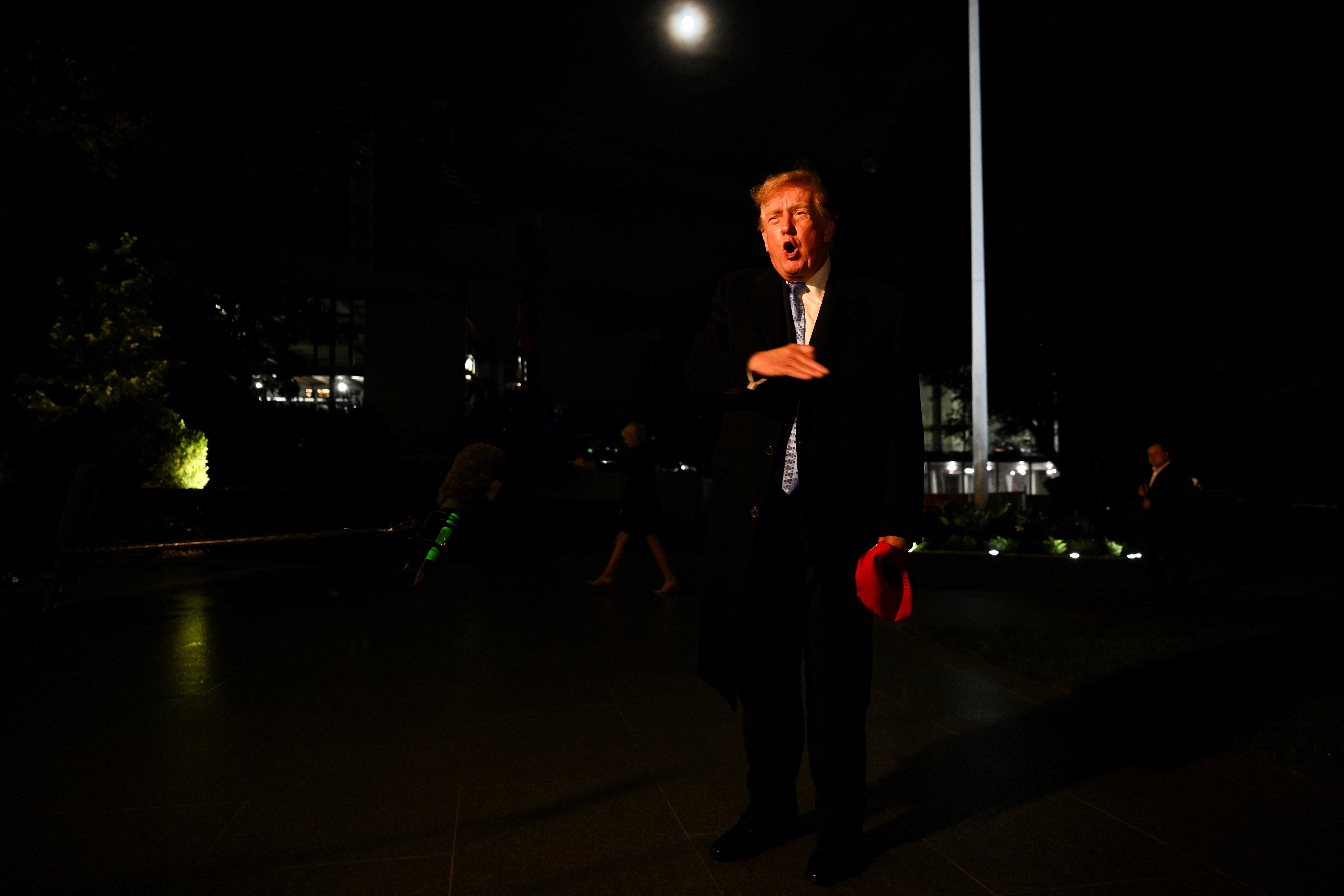 US President Donald Trump speaks to the press after arriving at the White House on the South Lawn in Washington, D.C., US, September 27, 2026. REUTERS/Annabelle Gordon